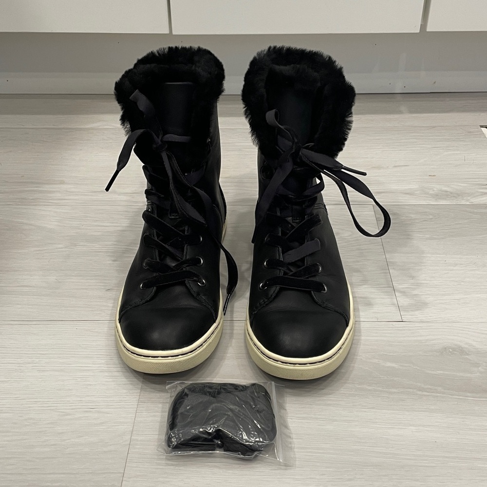 UGG Croft Exotic Leather High Top Sneakers Size 7